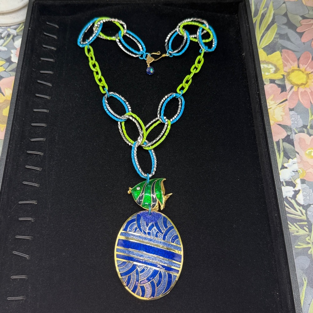 ⭐️Adorned Crown Jewelry assemblage fish blue enamel neon blue green necklace - Picture 4 of 10